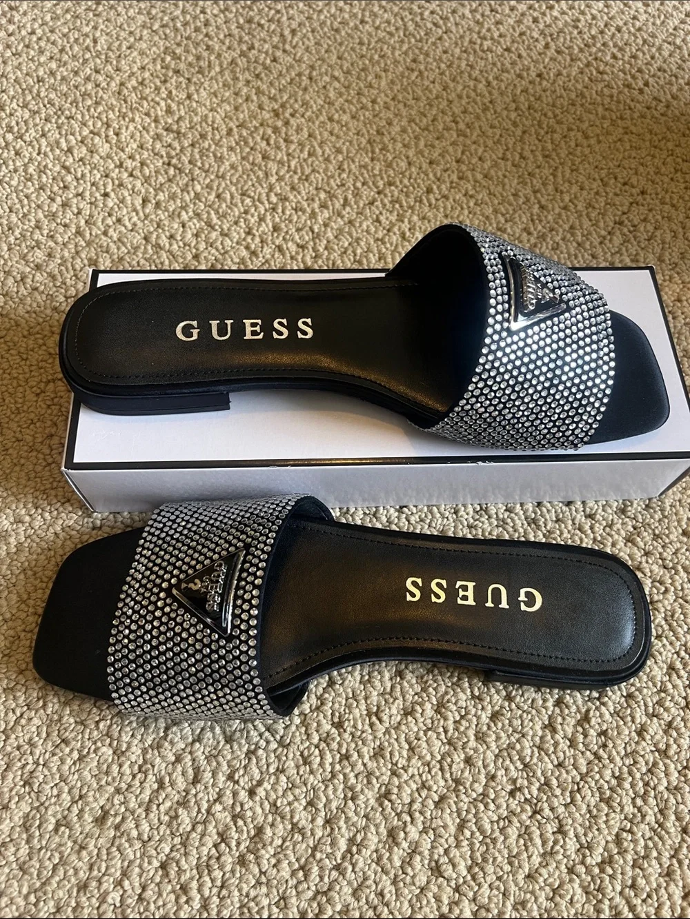 GUESS NEW W/O tags Black Rhinestone Slide Mules SIZE 11